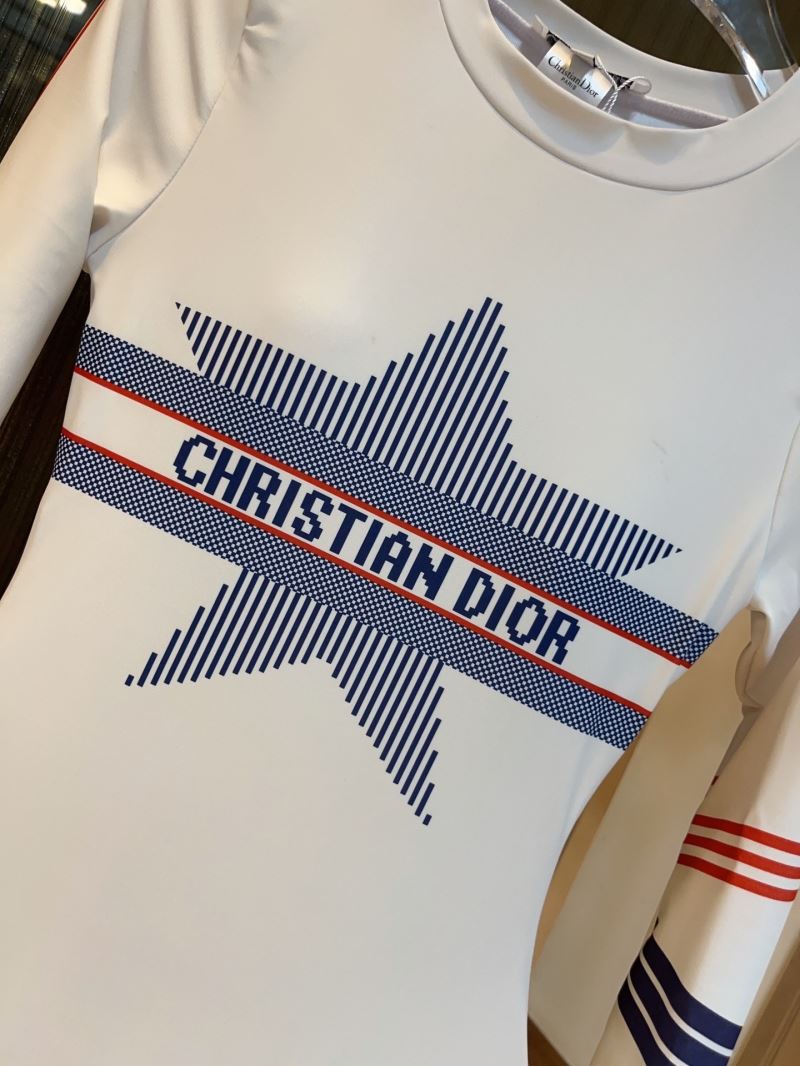 CHRISTIAN DIOR